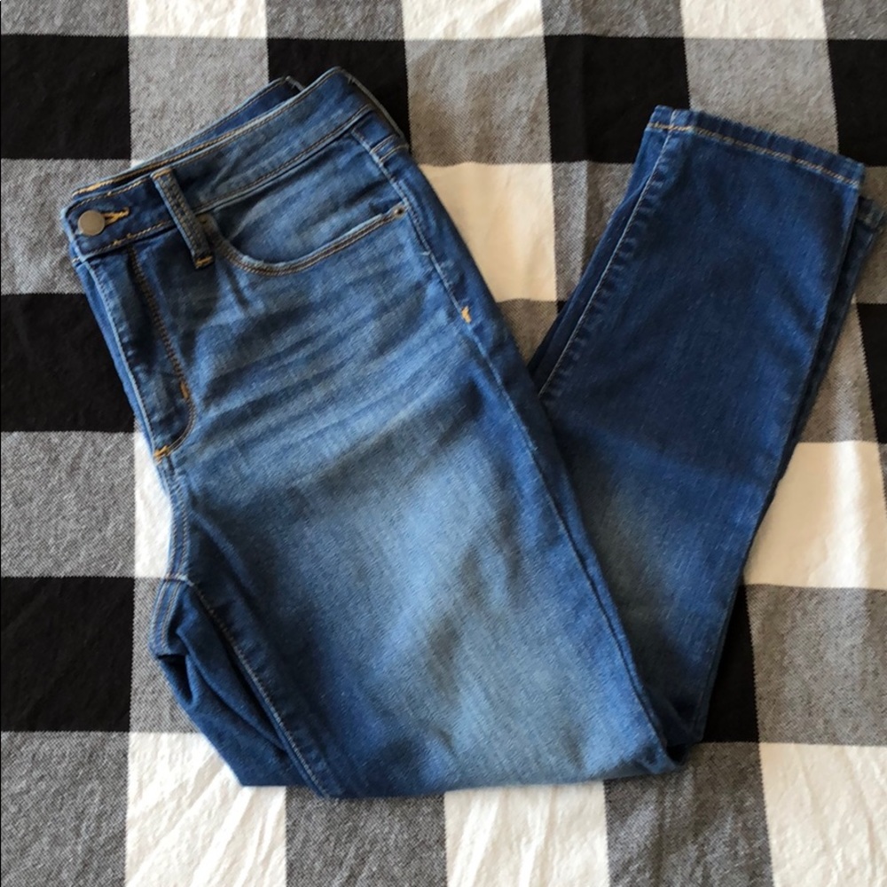 Women’s Universal Thread jeans